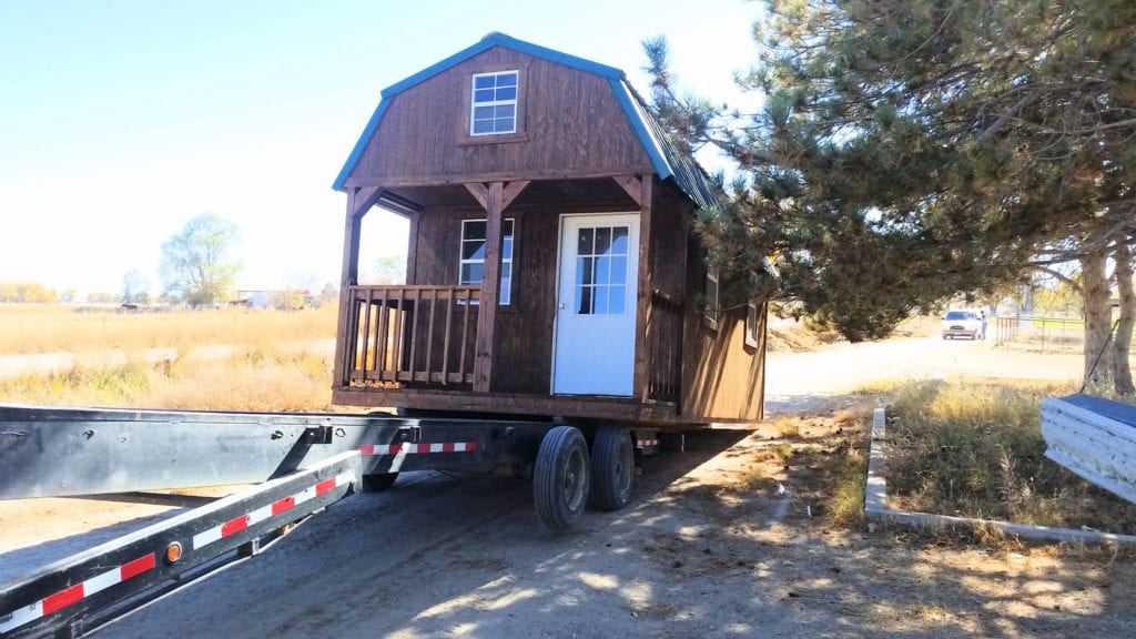 Cabin on Wheels for Transport